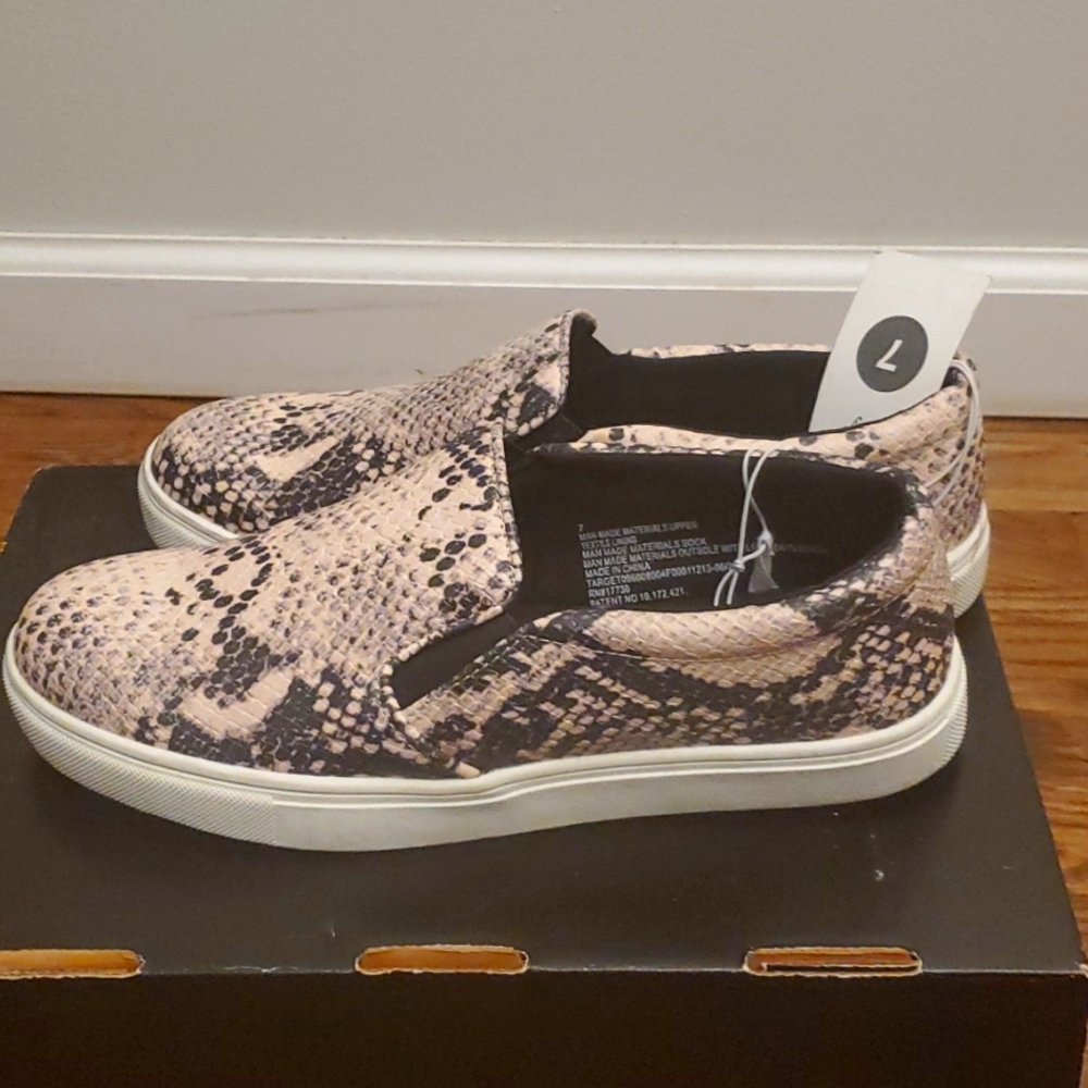 Leopard shoes